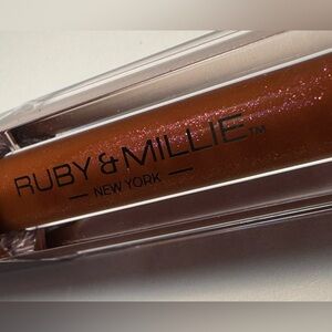 Ruby & Millie Shimmer Lip Gloss Hot Cocoa 4mL